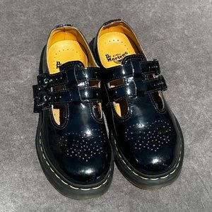 Dr. Martens 22494 Women’s Mary Jane Black Buckles lightly used 38 EU / US 7